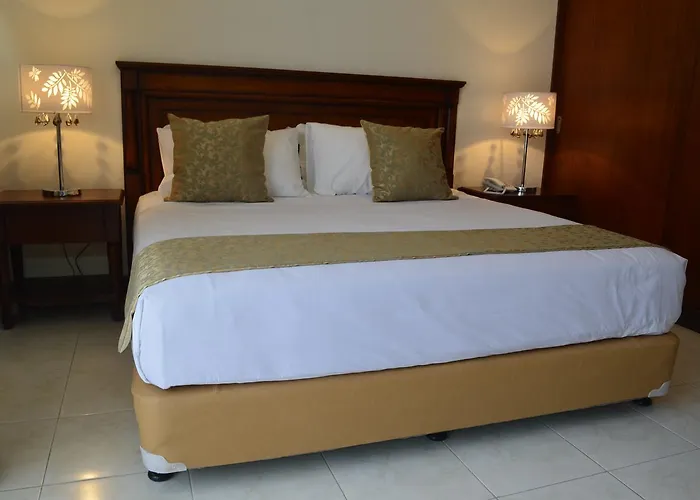 Grand Isabella Residences 4*