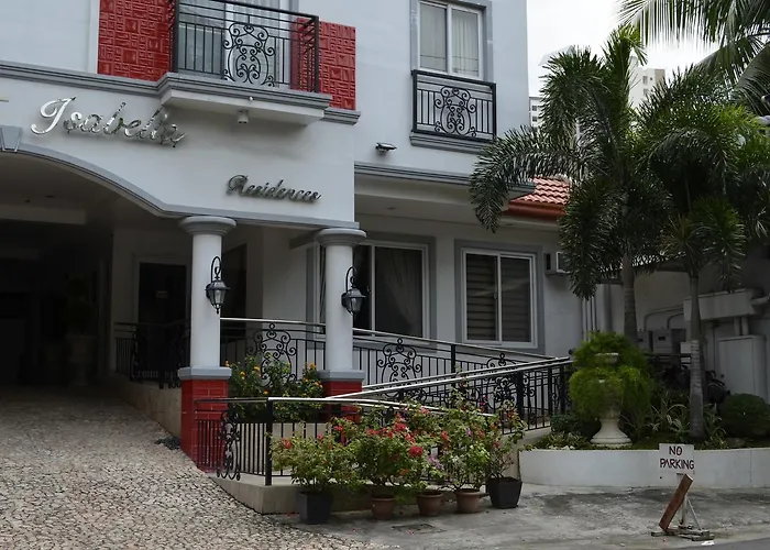 Aparthotel Grand Isabella Residences 4*