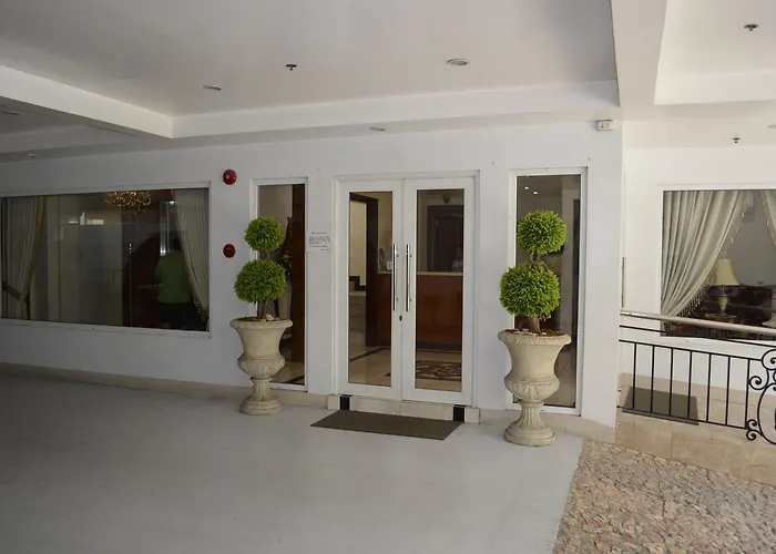Grand Isabella Residences Aparthotel 4*
